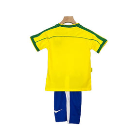 Conjunto Infantil Retrô - Brasil 1998 I Casa