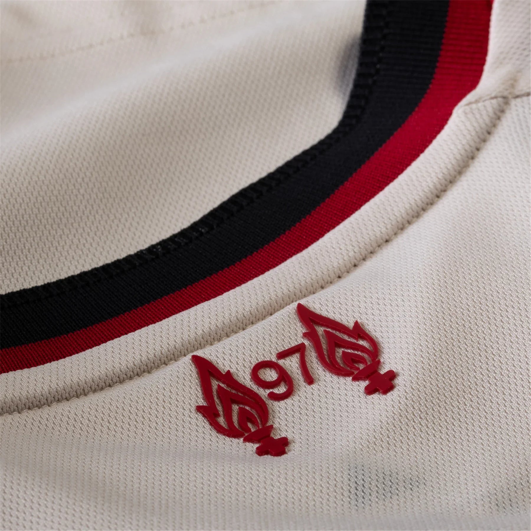 Camiseta Liverpool 25/26 II Visitante - Versión Aficionado